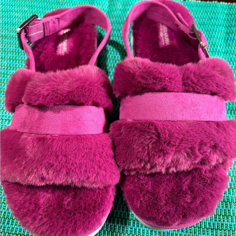 New Plush Slide Sandals - Fuchsia Faux Fur
